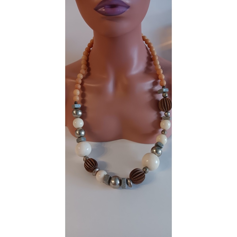 Jewelry stone wood plastic beaded Chunky necklace 15.5" long mystery closure - Picture 2 of 5